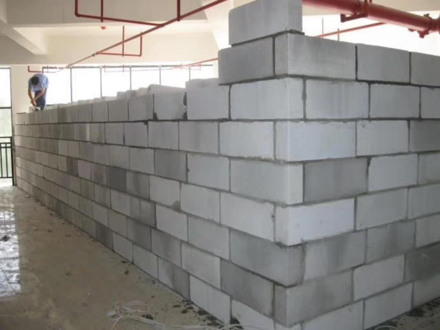 温江蒸压加气混凝土砌块承重墙静力和抗震性能的研究